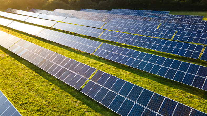 Sens. Irwin, McBroom Introduce Bipartisan Bills Empowering Michiganians to Participate in Community Solar