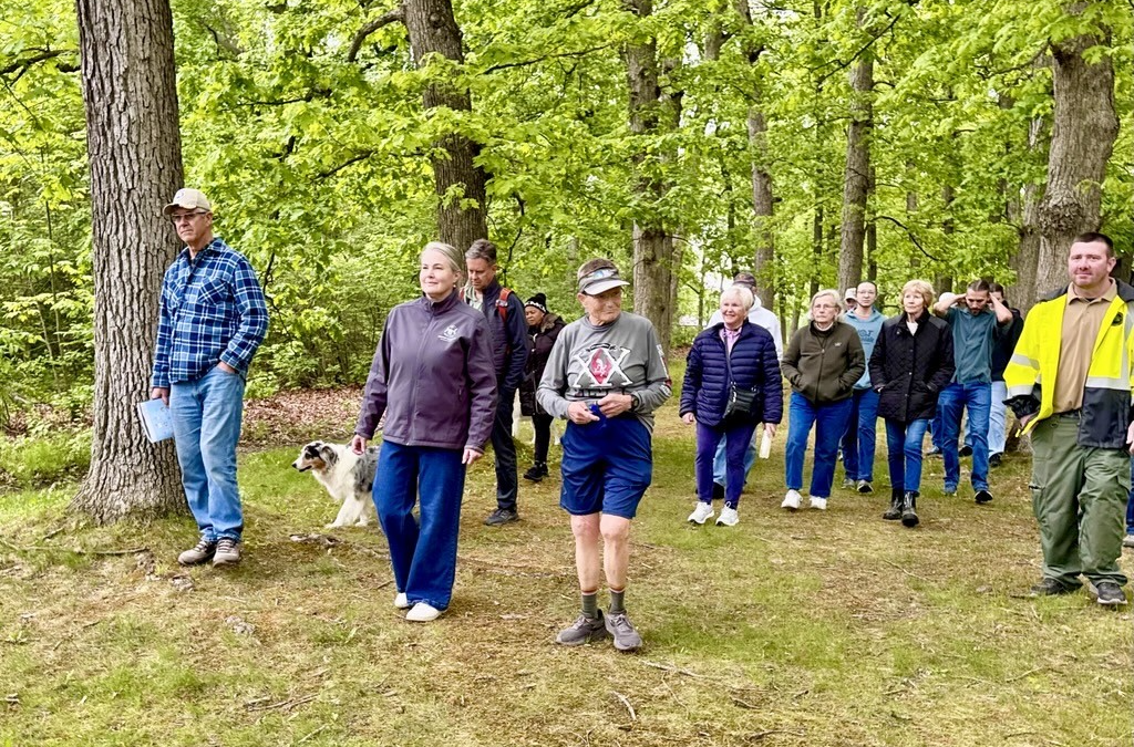 Sen. Sue Shink Continues to Lead the Way at “Walk & Talk” Event, Second Year in a Row